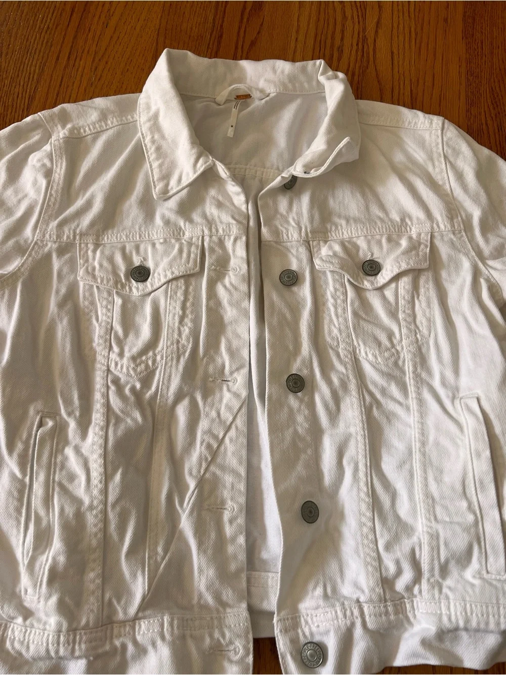 NEW NWOT FREE PEOPLE White Women’s Denim Jean Jacket Classic Button-Up - Picture 2 of 5